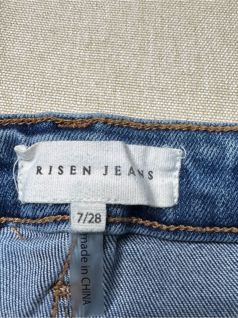 Risen High Rise Flare Jeans Raw Hem Light Wash Stretch Size 7/28 - Picture 6 of 12